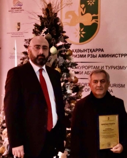 МИНИСТР ТУРИЗМА ПООЩРИЛ  РЯД РАБОТНИКОВ ТУРИСТИЧЕСКОЙ ОТРАСЛИ