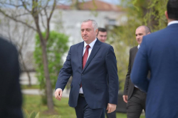 БАДРА ГУНБА ПРОКОММЕНТИРОВАЛ РЕШЕНИЕ ПРЕЗИДЕНТА РФ О СОХРАНЕНИИ ВОЗМОЖНОСТИ ДЛЯ ДЕТЕЙ ДО 14 ЛЕТ ВЪЕЗЖАТЬ В АБХАЗИЮ ПО СВИДЕТЕЛЬСТВУ О РОЖДЕНИИ