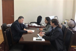 БЕСЛАН ЭШБА ВСТРЕТИЛСЯ С УПОЛНОМОЧЕННЫМ ПО ПРАВАМ РЕБЁНКА