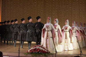 ГЛАВНЫЙ  ДИРИЖЕР И ДВА  СОЛИСТА ГОСАНСАМБЛЯ ПЕСНИ И ТАНЦА ЮЖНОЙ  ОСЕТИИ &laquo;СИМД&raquo; УДОСТОЕНЫ ПОЧЕТНОГО  ЗВАНИЯ &laquo;ЗАСЛУЖЕННЫЙ АРТИСТ РЕСПУБЛИКИ АБХАЗИЯ&raquo;