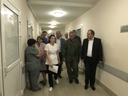 ПРЕЗИДЕНТ РАУЛЬ ХАДЖИМБА ПРОВЕЛ ОПЕРАТИВНОЕ СОВЕЩАНИЕ В СВЯЗИ СО ВЗРЫВОМ  НА СКЛАДЕ  БОЕПРИПАСОВ  МИНОБОРОНЫ РА