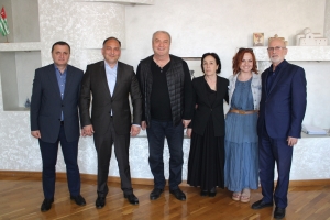 ДАУР КОВЕ ПРИНЯЛ АКТЕРА ТЕАТРА И КИНО АЛЕКСАНДРА БАЛУЕВА