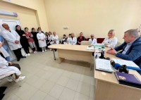 МИНИСТР ЗДРАВООХРАНЕНИЯ ПОСЕТИЛ ЦРБ В ТКУАРЧАЛЕ