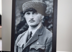 В СУХУМЕ ПРОШЛА ВЫСТАВКА, ПОСВЯЩЕННАЯ 130-ЛЕТИЮ НЕСТОРА ЛАКОБА