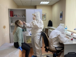 ДИАГНОЗ COVID-19 ПОДТВЕРЖДЕН У 294 ЧЕЛОВЕК