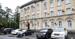ДЕПУТАТЫ ПАРЛАМЕНТА БЕЗОГОВОРОЧНО ОСУЖДАЮТ ПРОИЗОШЕДШЕЕ В ПАРЛАМЕНТЕ