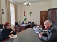 АЛЕКСАНДР АНКВАБ ВСТРЕТИЛСЯ С РУКОВОДИТЕЛЕМ АГТРК