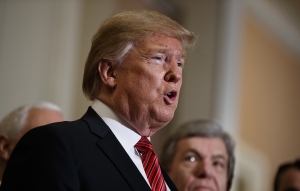 ТРАМП ЗАЯВИЛ, ЧТО ИМЕЕТ ПОЛНОЕ ПРАВО НА ВВЕДЕНИЕ РЕЖИМА ЧП В США
