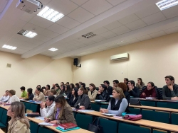 В АГУ ОТКРЫЛИСЬ КУРСЫ ПОВЫШЕНИЯ КВАЛИФИКАЦИИ ДЛЯ УЧИТЕЛЕЙ