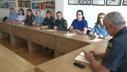 СОТРУДНИКИ МЧС ЗАСТУПИЛИ НА ДЕЖУРСТВО В ГУДАУТСКИЙ КОВИД-ГОСПИТАЛЬ