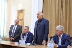 КОЛЛЕКТИВУ ГОСКОМИТЕТА ПО РЕПАТРИАЦИИ ПРЕДСТАВИЛИ НОВОГО ПРЕДСЕДАТЕЛЯ ВАДИМА ХАРАЗИЯ