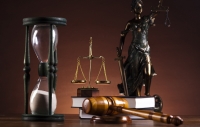 В ТЕЧЕНИЕ 10 ДНЕЙ ВЕРХОВНЫЙ СУД ДОЛЖЕН РАССМОТРЕТЬ ЖАЛОБУ КВИЦИНИА НА РЕШЕНИЕ ЦЕНТРИЗБИРКОМА