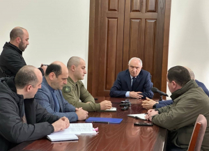 ВАЛЕРИЙ БГАНБА ПРОВЁЛ СОВЕЩАНИЕ С СИЛОВЫМ БЛОКОМ ПО ПОВОДУ ОБРАЩЕНИЯ АРМЯНСКОЙ ОБЩИНЫ