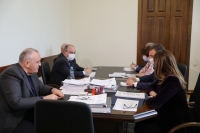 В КМ ОБСУДИЛИ РЕАЛИЗАЦИЮ ДОПОЛНИТЕЛЬНЫХ МЕР ПО БОРЬБЕ С COVID-2019