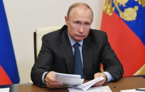 ПУТИН НЕ ИСКЛЮЧИЛ, ЧТО БУДЕТ БАЛЛОТИРОВАТЬСЯ НА НОВЫЙ СРОК