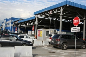 В ПЕРИОД НОВОГОДНИХ ПРАЗДНИКОВ НА РОССИЙСКО-АБХАЗСКОЙ ГРАНИЦЕ ОФОРМИЛИ БОЛЕЕ 60 ТЫСЯЧ ТРАНСПОРТНЫХ СРЕДСТВ