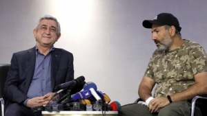 ПРЕМЬЕР АРМЕНИИ ПОДАЛ В ОТСТАВКУ ПОСЛЕ ПРОТЕСТОВ