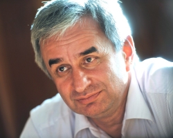 РАУЛЬ ХАДЖИМБА: У АБХАЗИИ ЕСТЬ РЕЗЕРВЫ, ЧТОБЫ СТАТЬ ПО-НАСТОЯЩЕМУ НЕЗАВИСИМЫМ ГОСУДАРСТВОМ