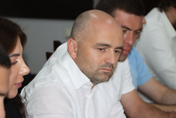 БИСЛАН БАГАТЕЛИЯ УТВЕРЖДЕН В ДОЛЖНОСТИ ГЛАВНОГО АРХИТЕКТОРА СУХУМА