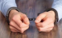УМЫШЛЕННОЕ НАДРУГАТЕЛЬСТВО НАД ГОСУДАРСТВЕННОЙ СИМВОЛИКОЙ