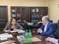КРИСТИНА ОЗГАН:  НА ПЕРВОМ ЭТАПЕ НАДО ЗАВЕРШИТЬ ВСЕ СТРОИТЕЛЬНО-МОНТАЖНЫЕ РАБОТЫ В ТКУАРЧАЛСКОЙ ЦРБ