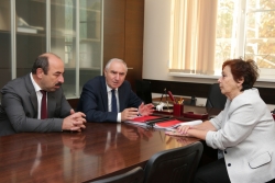 ВАЛЕРИЙ БГАНБА ПРЕДСТАВИЛ ГЛАВУ УПРАВЛЕНИЯ ПО АРХИТЕКТУРЕ ГРАДОСТРОИТЕЛЬСТВУ И ЖИЛИЩНО-КОММУНАЛЬНОМУ ХОЗЯЙСТВУ
