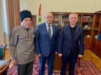 АБУ-ЮСУФУ БАНОВУ ВРУЧИЛИ ОРДЕН &laquo;АХЬДЗ-АПША&raquo; III СТЕПЕНИ