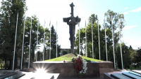 БЮСТЫ АБХАЗСКИХ ВОЕНАЧАЛЬНИКОВ УСТАНОВЯТ В ПАРКЕ СЛАВЫ