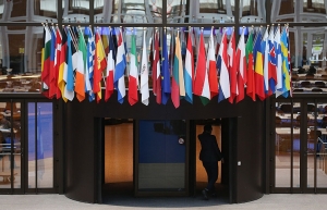 ИСТОЧНИК: ПОСЛЫ ЕС СОГЛАСОВАЛИ ПРОДЛЕНИЕ ЭКОНОМИЧЕСКИХ САНКЦИЙ ПРОТИВ РФ НА ПОЛГОДА