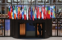 ИСТОЧНИК: ПОСЛЫ ЕС СОГЛАСОВАЛИ ПРОДЛЕНИЕ ЭКОНОМИЧЕСКИХ САНКЦИЙ ПРОТИВ РФ НА ПОЛГОДА