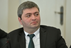 АСТАМУР ЛОГУА ИЗБРАН ПРЕДСЕДАТЕЛЕМ ПАРЛАМЕНТСКОГО КОМИТЕТА ПО МЕЖДУНАРОДНЫМ, МЕЖПАРЛАМЕНТСКИМ СВЯЗЯМ И СВЯЗЯМ С СООТЕЧЕСТВЕННИКАМИ