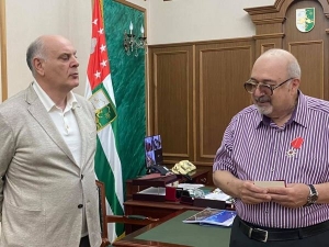 ВЛАДИМИРА ДЕЛБА НАГРАЖДЕН ОРДЕНОМ &laquo;АХЬДЗ-АПША&raquo; III СТЕПЕНИ