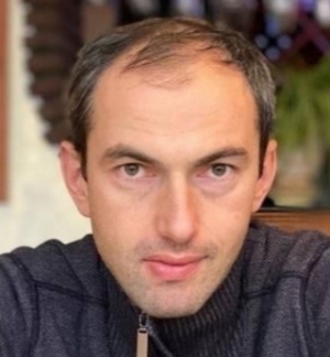 ИНАЛ АБУХБА: ОТ ЧАСТИ РЕКЛАМНЫХ КОНСТРУКЦИЙ НАДО ОТКАЗАТЬСЯ, ЧТОБЫ НЕ НАРУШАТЬ ЗАКОН