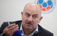 ЧЕРЧЕСОВ: СЕЙЧАС ГЛАВНАЯ ЗАДАЧА СБОРНОЙ РОССИИ ПО ФУТБОЛУ - ВЕРНУТЬ УВАЖЕНИЕ К СЕБЕ