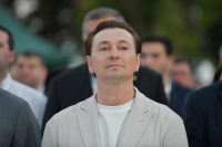 СЕРГЕЙ БЕЗРУКОВ: &laquo;ЕСЛИ МЫ КОРНЯМИ УШЛИ В СВОЮ ЗЕМЛЮ, НАС НЕВОЗМОЖНО ВЫДРАТЬ&raquo;