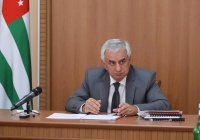 РАУЛЬ ХАДЖИМБА  ПОТРЕБОВАЛ ОТ ПРАВООХРАНИТЕЛЬНЫХ СТРУКТУР УСИЛИТЬ РАБОТУ ПО РАССЛЕДОВАНИЮ РЕЗОНАНСНЫХ УГОЛОВНЫХ ДЕЛ