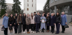 ДРУЖБА, КОТОРОЙ НЕ МЕШАЮТ ТЫСЯЧИ КИЛОМЕТРОВ