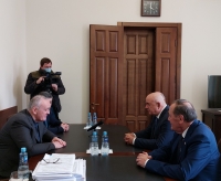 ГЛАВА ПРАВИТЕЛЬСТВА ВСТРЕТИЛСЯ С МИНИСТРОМ ИНОСТРАННЫХ ДЕЛ ЮЖНОЙ ОСЕТИИ