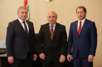 ЧЛЕНЫ СОБРАНИЯ ГАГРСКОГО РАЙОНА  ПОДДЕРЖАЛИ КАНДИДАТУРУ ЗАУРА БГАНБА НА ДОЛЖНОСТЬ ГЛАВЫ  РАЙОННОЙ АДМИНИСТРАЦИИ