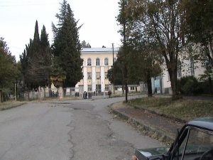 СТАРШЕКЛАССНИКИ ВЕРНУЛИСЬ В ШКОЛУ