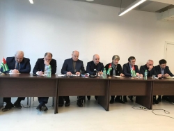 ОППОЗИЦИЯ НАМЕРЕНА  ЗАКОННЫМИ СРЕДСТВАМИ ДОБИВАТЬСЯ ДОСРОЧНОЙ ОТСТАВКИ ПРЕЗИДЕНТА