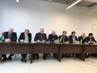 ОППОЗИЦИЯ НАМЕРЕНА  ЗАКОННЫМИ СРЕДСТВАМИ ДОБИВАТЬСЯ ДОСРОЧНОЙ ОТСТАВКИ ПРЕЗИДЕНТА