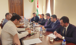 В КАБИНЕТЕ МИНИСТРОВ ОБСУДИЛИ РЕАЛИЗАЦИЮ ГОСПРОГРАММЫ ПОДДЕРЖКИ МАЛОГО И СРЕДНЕГО ПРЕДПРИНИМАТЕЛЬСТВА