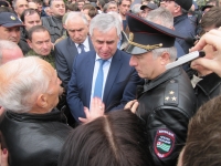 ПОЧЕМУ НАДО БЫЛО СТРЕЛЯТЬ В МАШИНУ РУСЛАНА ДЖЕЛИЯ, СПРАШИВАЮТ У ВЛАСТЕЙ ЕГО РОДСТВЕННИКИ И ДРУЗЬЯ
