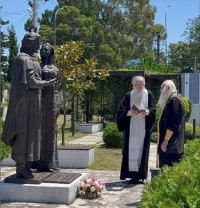 В ПИЦУНДЕ ОТКРЫЛИ ПАМЯТНИК ПЕТРУ И ФЕВРОНИИ МУРОМСКИМ