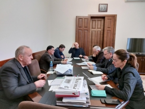 В КАБМИНЕ ОБСУДИЛИ ВОЗМОЖНЫЕ МЕРЫ ГОСПОДДЕРЖКИ БИЗНЕСА