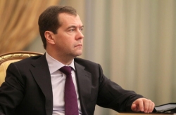 ПРЕЗИДЕНТ  РАУЛЬ ХАДЖИМБА ПОЗДРАВИЛ ПРЕДСЕДАТЕЛЯ ПРАВИТЕЛЬСТВА РФ  ДМИТРИЯ МЕДВЕДЕВА С ДНЕМ РОЖДЕНИЯ