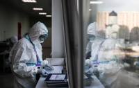ЧИСЛО ЗАРАЗИВШИХСЯ КОРОНАВИРУСОМ В РОССИИ ВПЕРВЫЕ ПРЕВЫСИЛО 25 ТЫСЯЧ ЗА СУТКИ