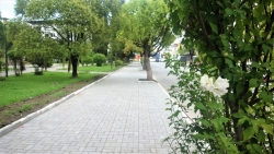 ЗАВЕРШЕНА УКЛАДКА ТРОТУАРНОЙ ПЛИТКИ ВОКРУГ ПАРКА СЛАВЫ