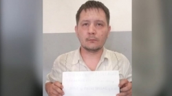 ТУРИСТ РАНИВШИЙ ДВУХ ЧЕЛОВЕК АРЕСТОВАН НА ДВА МЕСЯЦА